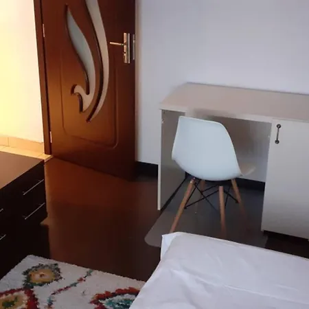 Relax - Take A Breath Of Mountain Air Апартаменти Брашов